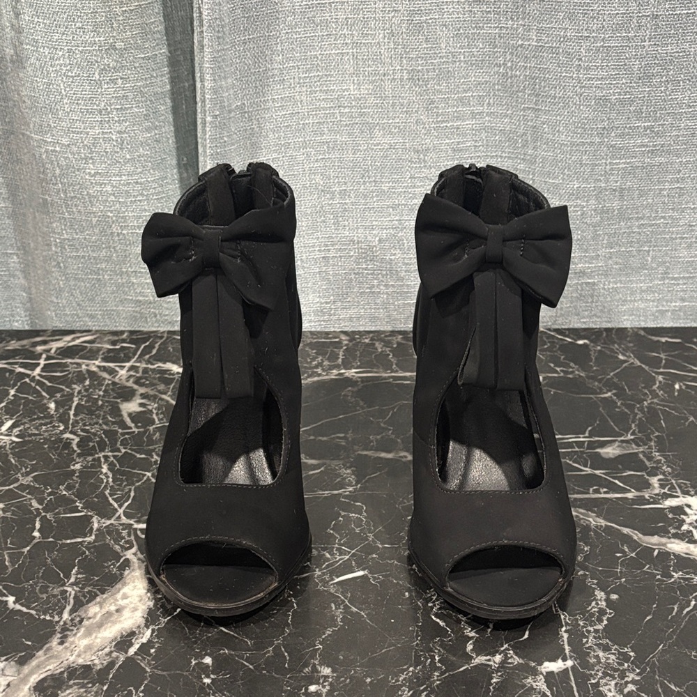 Cute Black Women's Peep-Toe Ankle Boots with bow.